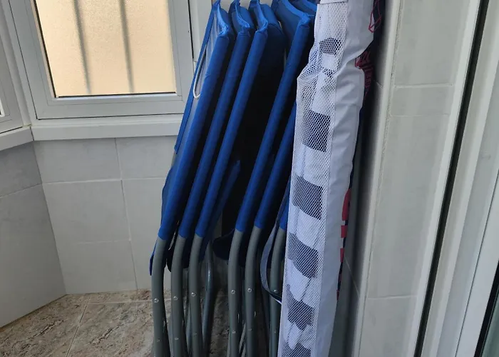 Calle Concordia 86, Two Bedroom Apartment, Up To 6 Guests, Near Del Cura Beach,supermarket Mercadona And Bus Station Appartement