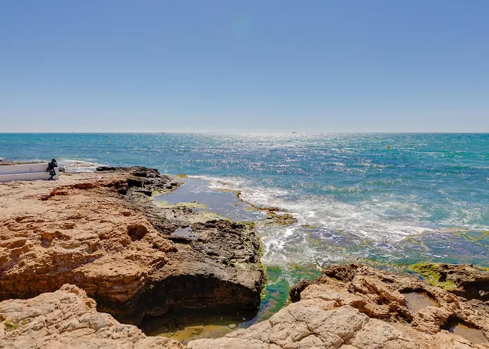 Calle Concordia 86, Two Bedroom Apartment, Up To 6 Guests, Near Del Cura Beach,supermarket Mercadona And Bus Station