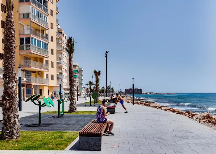 Appartement Calle Concordia 86, Two Bedroom Apartment, Up To 6 Guests, Near Del Cura Beach,supermarket Mercadona And Bus Station *