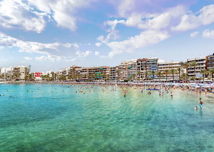 Calle Concordia 86, Two Bedroom Apartment, Up To 6 Guests, Near Del Cura Beach,supermarket Mercadona And Bus Station *