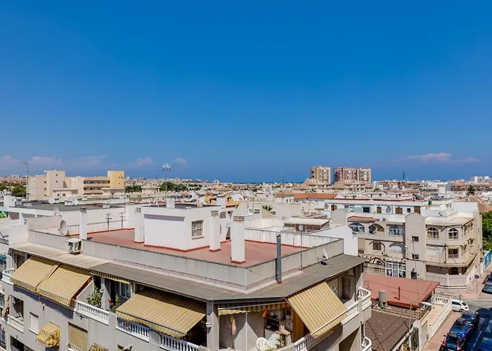 Calle Concordia 86, Two Bedroom Apartment, Up To 6 Guests, Near Del Cura Beach,supermarket Mercadona And Bus Station *