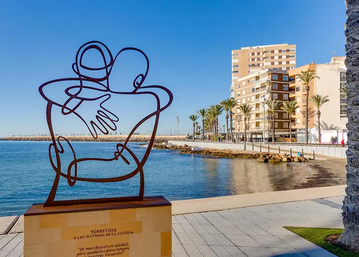 Calle Concordia 86, Two Bedroom Apartment, Up To 6 Guests, Near Del Cura Beach,supermarket Mercadona And Bus Station Appartement