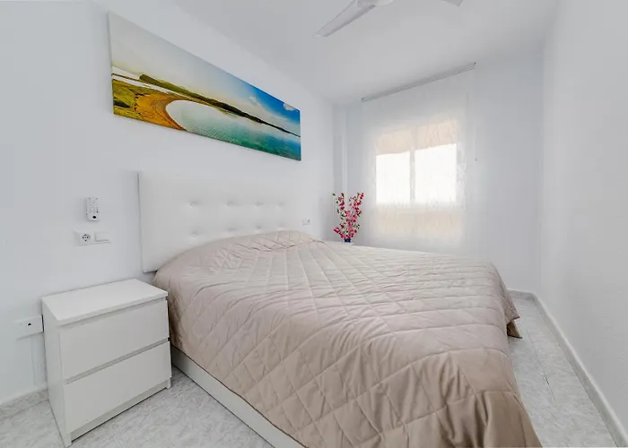 Calle Concordia 86, Two Bedroom Apartment, Up To 6 Guests, Near Del Cura Beach,supermarket Mercadona And Bus Station Appartement Torrevieja