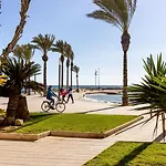 Calle Concordia 86, Two Bedroom Apartment, Up To 6 Guests, Near Del Cura Beach,supermarket Mercadona And Bus Station Торевьиа