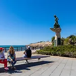 Calle Concordia 86, Two Bedroom Apartment, Up To 6 Guests, Near Del Cura Beach,supermarket Mercadona And Bus Station Торевьиа