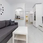 Апартаменты Calle Concordia 86, Two Bedroom Apartment, Up To 6 Guests, Near Del Cura Beach,supermarket Mercadona And Bus Station