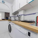 Calle Concordia 86, Two Bedroom Apartment, Up To 6 Guests, Near Del Cura Beach,supermarket Mercadona And Bus Station Апартаменты *
