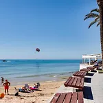 Calle Concordia 86, Two Bedroom Apartment, Up To 6 Guests, Near Del Cura Beach,supermarket Mercadona And Bus Station Апартаменты Торевьиа