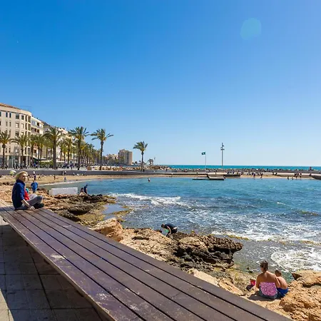 Calle Concordia 86, Two Bedroom Apartment, Up To 6 Guests, Near Del Cura Beach,supermarket Mercadona And Bus Station *