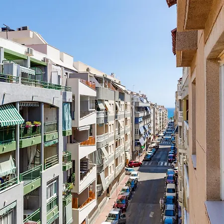 Calle Concordia 86, Two Bedroom Apartment, Up To 6 Guests, Near Del Cura Beach,supermarket Mercadona And Bus Station Апартаменты