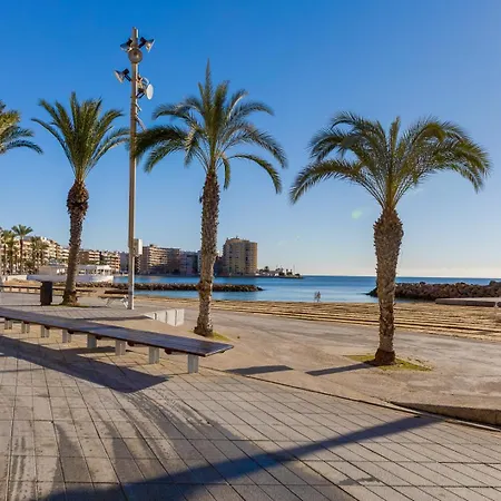 Calle Concordia 86, Two Bedroom Apartment, Up To 6 Guests, Near Del Cura Beach,supermarket Mercadona And Bus Station Апартаменты *