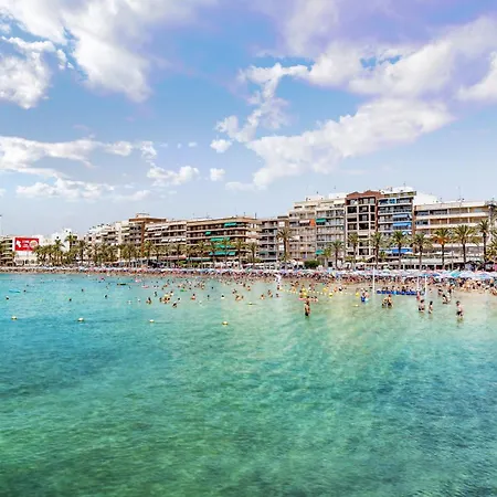 Calle Concordia 86, Two Bedroom Apartment, Up To 6 Guests, Near Del Cura Beach,supermarket Mercadona And Bus Station *