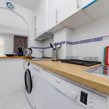 Calle Concordia 86, Two Bedroom Apartment, Up To 6 Guests, Near Del Cura Beach,supermarket Mercadona And Bus Station Апартаменты *