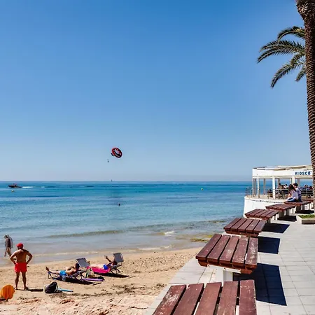 Calle Concordia 86, Two Bedroom Apartment, Up To 6 Guests, Near Del Cura Beach,supermarket Mercadona And Bus Station Апартаменты Торевьиа