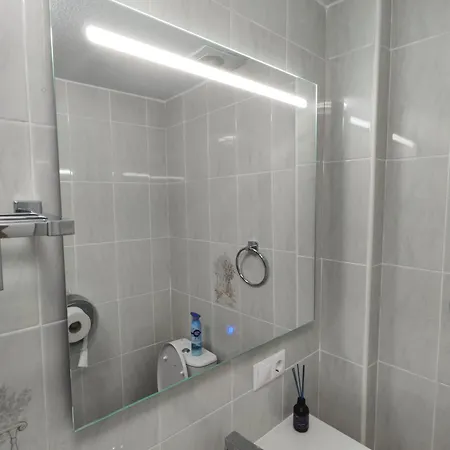 Lägenhet Calle Concordia 86, Two Bedroom Apartment, Up To 6 Guests, Near Del Cura Beach,supermarket Mercadona And Bus Station