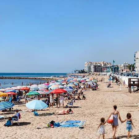 Calle Concordia 86, Two Bedroom Apartment, Up To 6 Guests, Near Del Cura Beach,supermarket Mercadona And Bus Station *